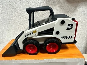 Remote Control Engineering Vehicle Double E E594 1/14 RC Slip Loader Toy - Picture 1 of 7