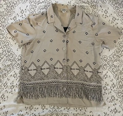 Blusa Mujer Beige/Tostado/Negro Estampado Mediana Abotonada Con Falso Negro Frontal Foto 1 de 4