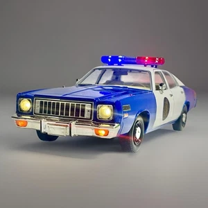 “POLICE” 1/18 OSAGE SHERIFF 1975 Dodge Monaco w/WORKING LIGHTS Customized Police - Picture 1 of 10