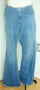 Levi’s 726 Flare Leg Jeans Women’s Plus Size 18W Length 31" - Picture 1 of 4