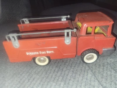 Vintage Structo Fire Truck - Image 1 of 4