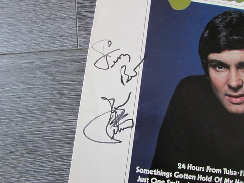 Gene Pitney Singer Songwriter Greatest Hits Hand Signed 12 inch LP Record Cover