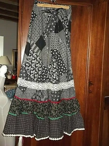 Vintage Jupe longue tissu fleuri multicolore  a volants et dentelle - Imagen 1 de 9