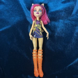 Muñeca Monster High Toralei Stripe G3 Skulltimate Secrets Neon Frights Naranja - Imagen 1 de 5