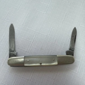 Vintage UNION CUTLERY CO 2 Blade Folding Pocket Knife OLEAN NY Mother of Pearl - Picture 1 of 7