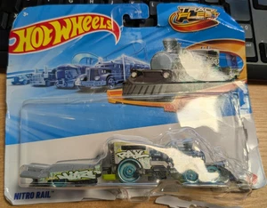Hot Wheels Truck Come Loaded with Stunts! - verschiedene Modelle - Bild 1 von 1