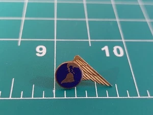 Vintage älter Globus Logo Pan Am Stewardess Crew Wings Pin 10K Gold 0,95g - Bild 1 von 4