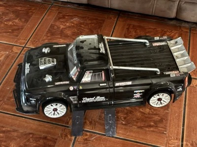 Infracción Arrma de fibra de carbono Foto 1 de 3