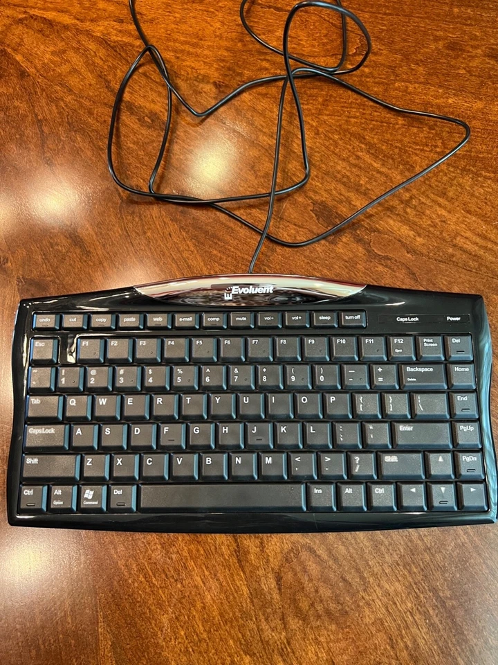 Evoluent Keyboard EKB Essentials Full Featured Compact Keyboard USB - Image 1 of 1