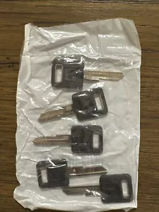 GM B48-P “A” Key Blanks. Lot Of Five(5) Blank Keys MIP - Picture 1 of 4