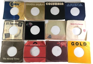 Schönes Set (C) von 100 Vintage 45 U/min 7" Company Hüllen 60er und 70er Vinyl Schallplatte - Bild 1 von 6
