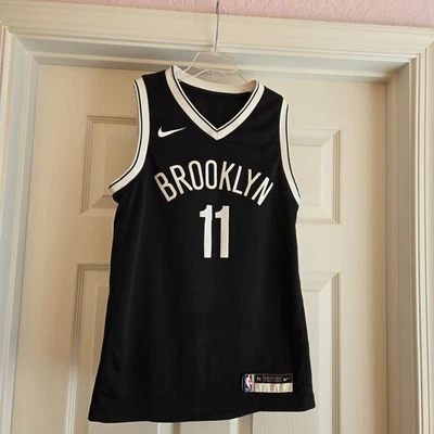 Nike Kyrie Irving Brooklyn Nets Swingman Jersey Kids Size M Black And White - Image 1 of 4