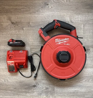 Milwaukee 2873-20 M18 COMBUSTIBLE 18V Pescador Tirando Cinta de Pescado con 100' Poliéster - Usado Foto 1 de 4