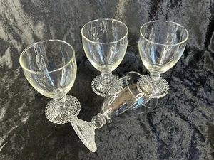 Anchor Hocking Clear BERWICK BUBBLE Bottom Water/Wine Glasses - Set of 4 - Picture 1 of 5