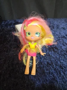 Muñeca Shopkins Shoppies 2016 muñeca piña lirio de Smoothie pelo multicolor @2 - Imagen 1 de 3