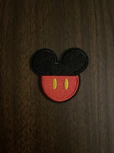 Disney Mickey Mouse Disneyland Patch, Iron On/Sew On - Imagen 1 de 3