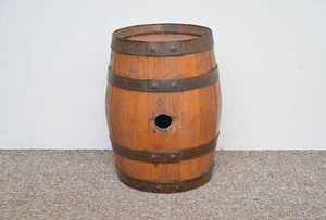 wooden barrel Whiskey barrel Wine Cider pub home brew cask rum - FREE POSTAGE - Picture 1 of 6