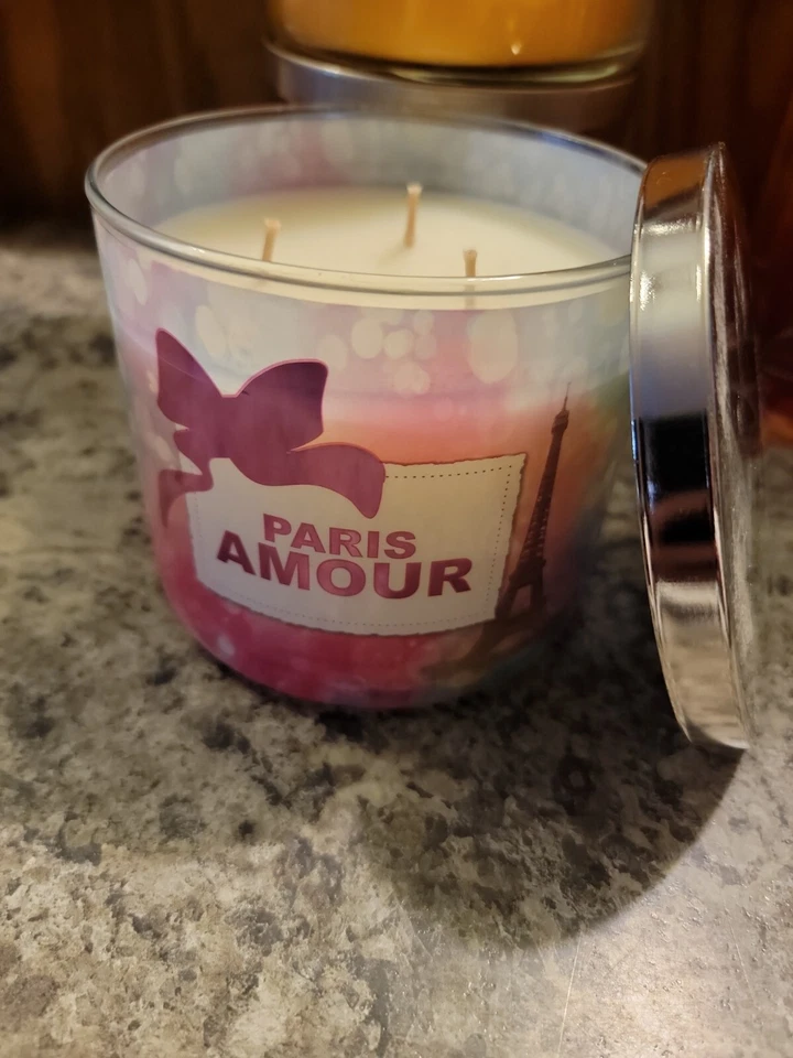 Bath & Body Works PARIS AMOUR 3 mechas vela grande tarro de 14,5 oz Foto 1 de 1