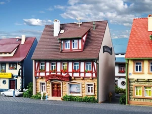 N Scale Buildings - 47632 - N Antiques shop Marktstraße 4 - Kit - Picture 1 of 3