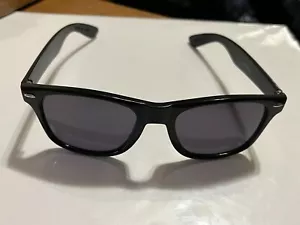 INDIAN MOTORCYCLE SUNGLASSES WITH CASE - Picture 1 of 5
