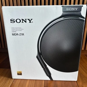 Sony MDR-Z1R Cuffie Over Ear Audio Alta Risoluzione con Cavi Adattatore Boxato - Foto 1 di 10