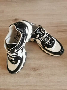 Bugatti Sneaker 41, Schwarz Creme Freizeitsneaker, Fast Neu ! - Bild 1 von 4