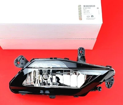 Original Vauxhall Fog Lights Front Right Astra K Facelift - 39217864 - image 1 of 4