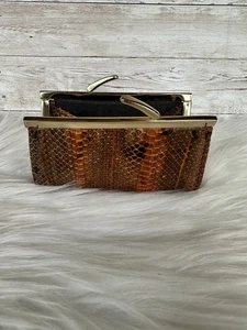 Vintage 1960s Brown Snakeskin Leather Kisslock Coin Purse 4.5” - Picture 1 of 5