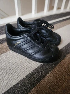 Baby/Toddler/Kids Adidas Originals Gazelle Triple Black Trainers UK 4K Lace Up - Picture 1 of 7