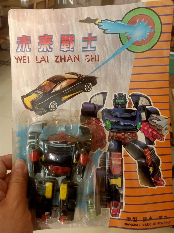 Vintage Bootleg Transformers G1 Stormtrooper Decepticon Rage Squirting - Image 1 of 4