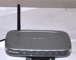 NETGEAR WGT624 v2 WIRELESS FIREWALL ROUTER 4 PORT GOOD SCHOOL SURPLUS - Picture 1 of 3