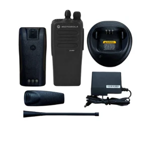 Używany Motorola CP200D AAH01QDC9JA2AN UHF 403-470Mhz 16Ch 4W Cyfrowe radio MOTOTRBO - Zdjęcie 1 z 1