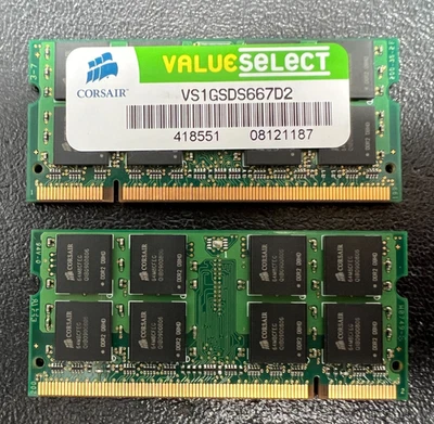 Corsair Matched Pair Set of 2x 1GB DDR2 SODIMM PC2-5300 667 MHz RAM VS1GSDS667D2 - Image 1 of 3
