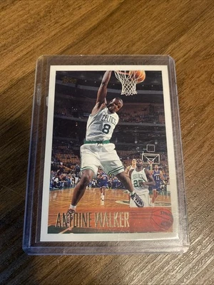 Tarjeta de novato de baloncesto Antoine Walker 1996-97 Topps NBA RC #146 Celtics Foto 1 de 2
