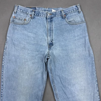 Pantalones de mezclilla ligeros vintage Levis Jeans para hombre 36x32 azul sueltos 560 desgastados Foto 1 de 4
