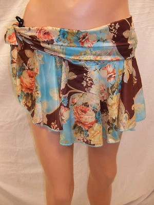 Falda con corbata estampado floral verde azulado Sauvage M 2697L Foto 1 de 3