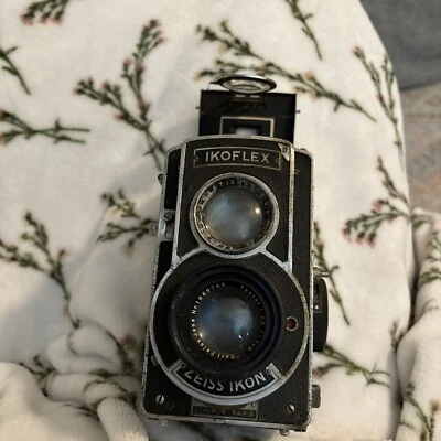 Camera Zeiss Ikoflex lll Rare Vintage Top Won’t Latch Closed Compur - Image 1 of 4