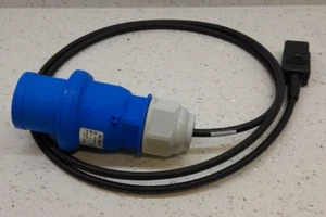 1.8M IEC C13 Female To IP44 16A Newlec Commando Blue Plug Power Lead Cable NEW - Bild 1 von 4