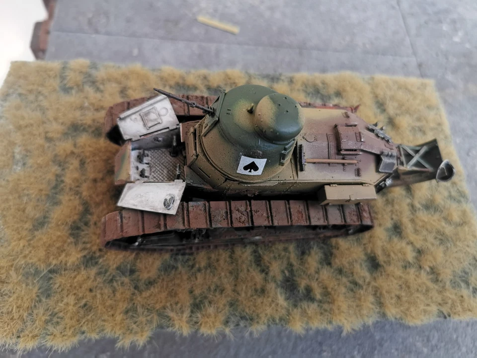 maquette 1/35 Renault FT 17 montee - Photo 1/4