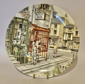 Vintage Lmtd Ed ROYAL DOULTON Collector Wall Plate Colin Warden THE BOOK SHOP - Picture 1 of 2