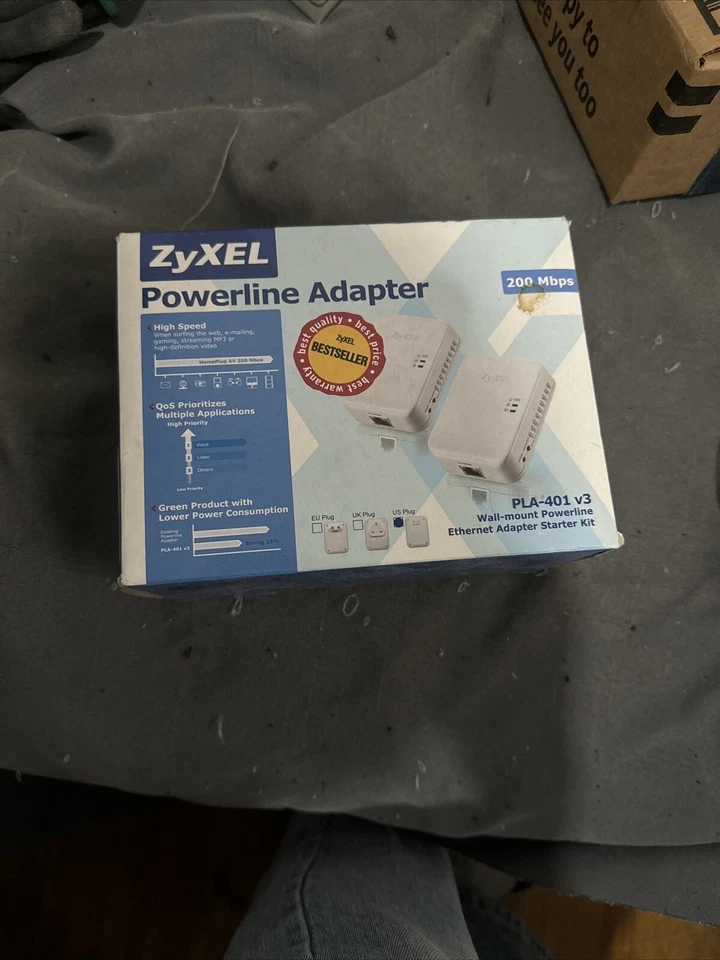 New Zyxel PLA-401 V3 Kit Powerline adapter kit - HomePlugAV (pack of 2) AV200 - Image 1 of 4