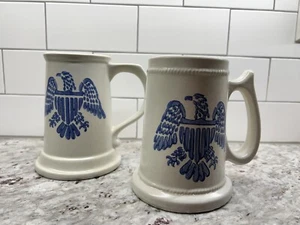 2er Set Vintage Pfaltzgraff Adler Stein Becher mit Henkeln - Bild 1 von 7