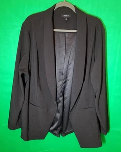 Torrid Women’s No Button Blazer Jacket Black Career Classic Party Holiday Size 2 - Picture 1 of 5
