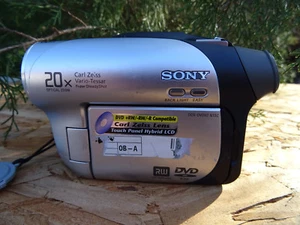 Sony Handycam DCR-DVD92 Camcorder DVD Drive DCRDVD92 no battery - Picture 1 of 11
