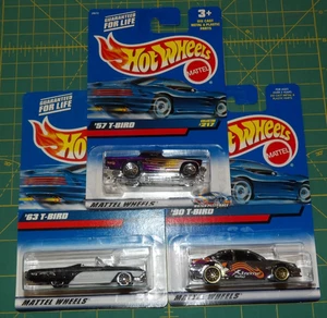 3X - 2000 Hot Wheels - '57 T-Bird, '63 T-Bird, & '90 T-Bird - Bild 1 von 10