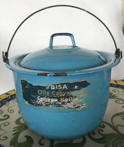 Hervidor de agua convexo Bisa Olla Ware azul verdoso moteado de colección con tapa esmaltada - Imagen 1 de 12
