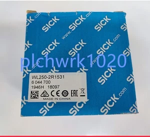 1 PCS NEW IN BOX SICK retro-reflective photoelectric sensor WL250-2R1531 - Picture 1 of 3