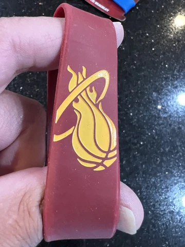 Miami Heat extra wide NBA team logo silicone wristband bracelet Cover