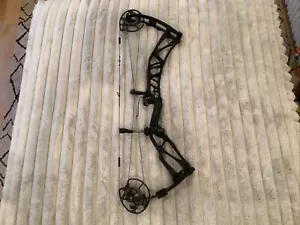 2022 LEFT HAND Elite Enkore compound bow 70# Matte Black With Rest - Picture 1 of 24