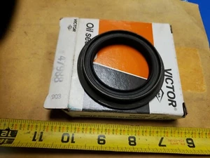 NOS GENUINE SKF CR 19743 WHEEL OIL SEAL IN VICTOR 47988 BOX FREE SHIPPING! - Picture 1 of 6